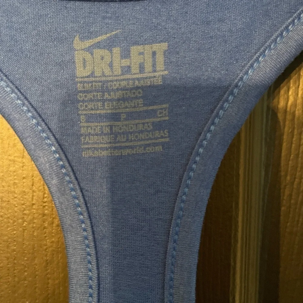 NWT Nike Dri fit tank top size‎ small